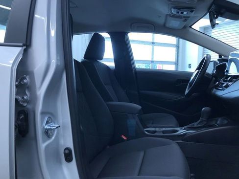 Certified 2025 Toyota Corolla LE image 22