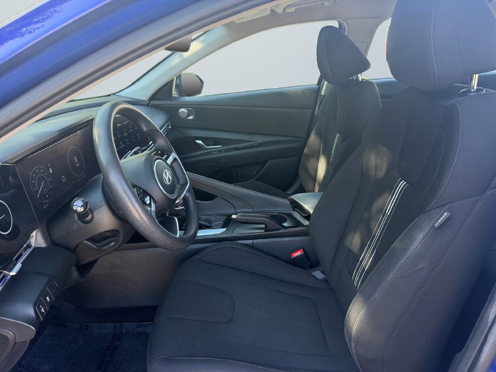 Used 2024 Hyundai Elantra SEL FWD image 9