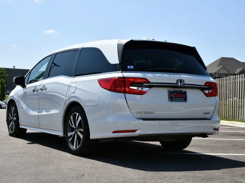 Used 2021 Honda Odyssey Touring image 7
