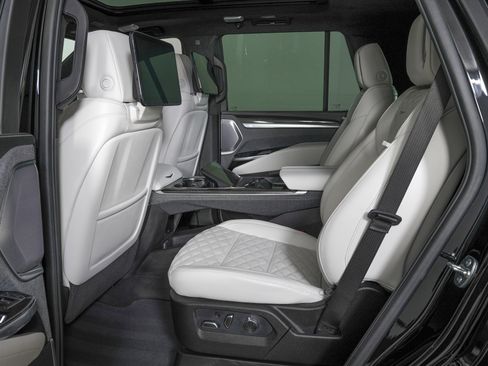 Used 2026 Cadillac Escalade V image 16