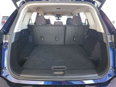 Used 2025 Nissan Rogue SV image 13