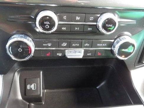 Certified 2022 Ford F150 XLT w/ Equipment Group 302A High image 14