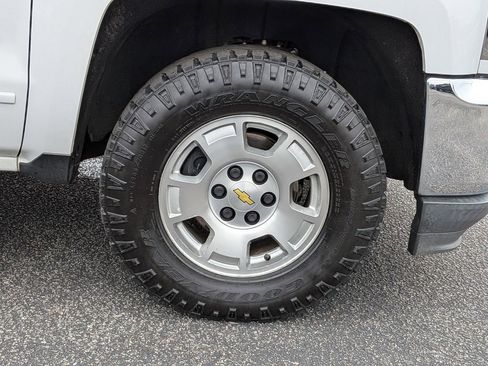 Used 2018 Chevrolet Silverado 1500 LT w/ All Star Edition image 11