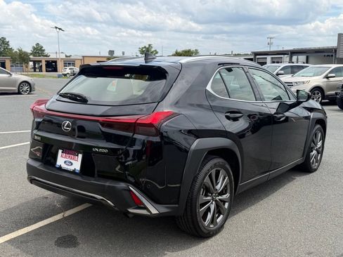 Used 2019 Lexus UX 200 F Sport w/ F Sport Premium Package FWD image 3