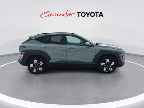 Used 2025 Hyundai Kona SEL FWD image 9