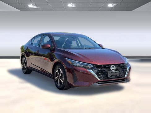 Used 2025 Nissan Sentra SV FWD image 7