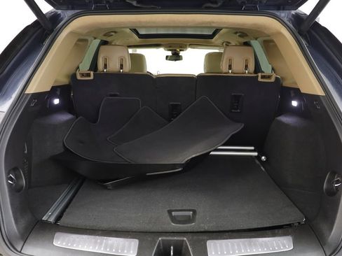 Used 2018 Cadillac XT5 Platinum w/ Driver Assist Package image 18