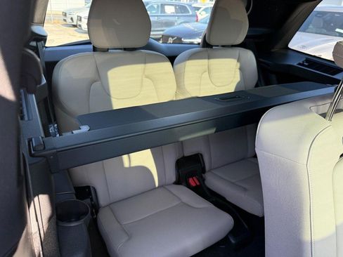 New 2026 Volvo XC90 T8 Plus w/ Protection Package Premier AWD/4WD image 5