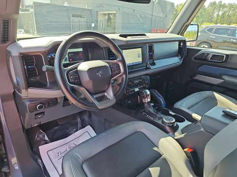 Used 2023 Ford Bronco Black Diamond w/ Sasquatch Package AWD/4WD image 19