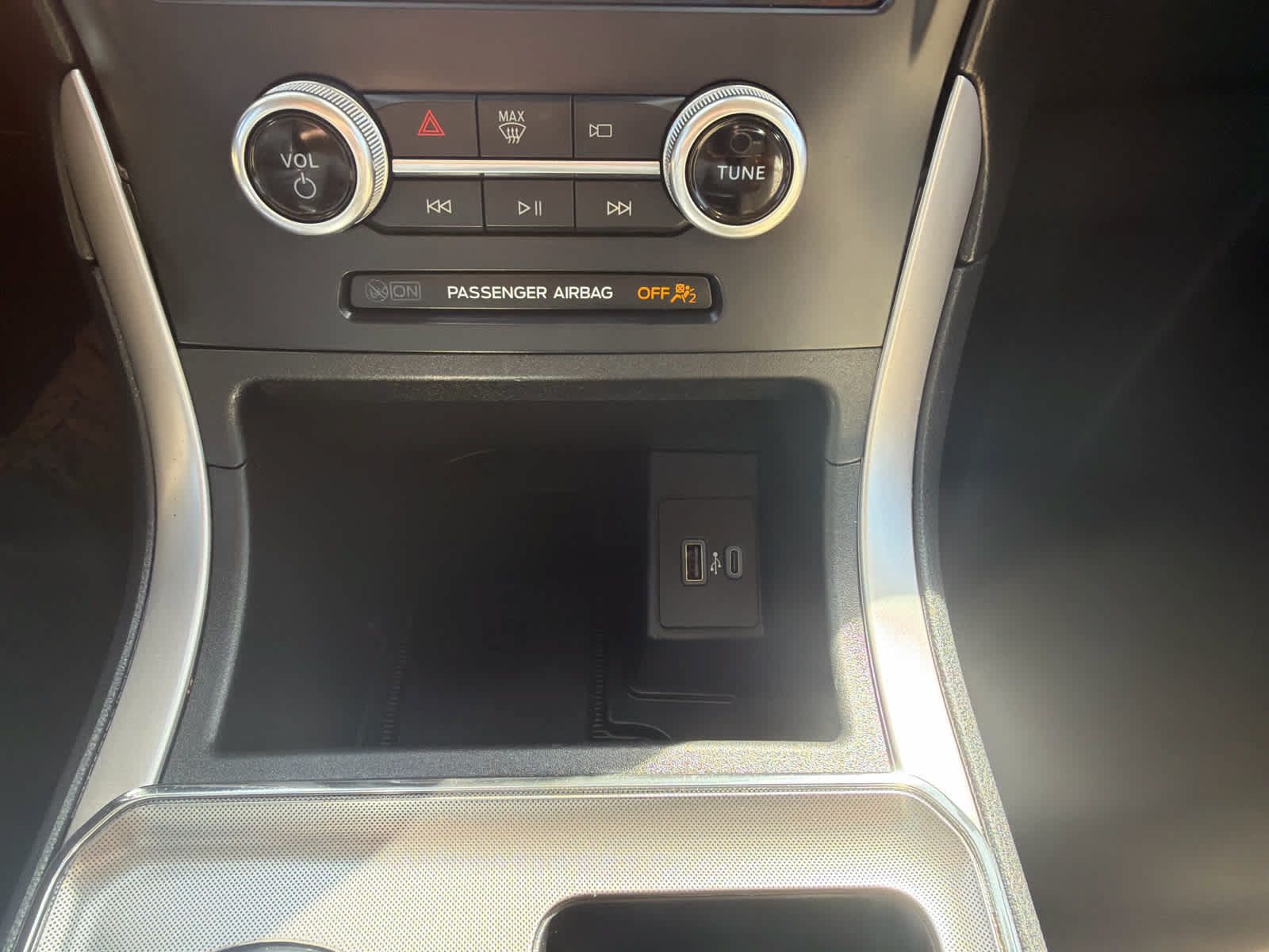 Used 2022 Ford Edge SEL w/ Convenience Package AWD/4WD image 29