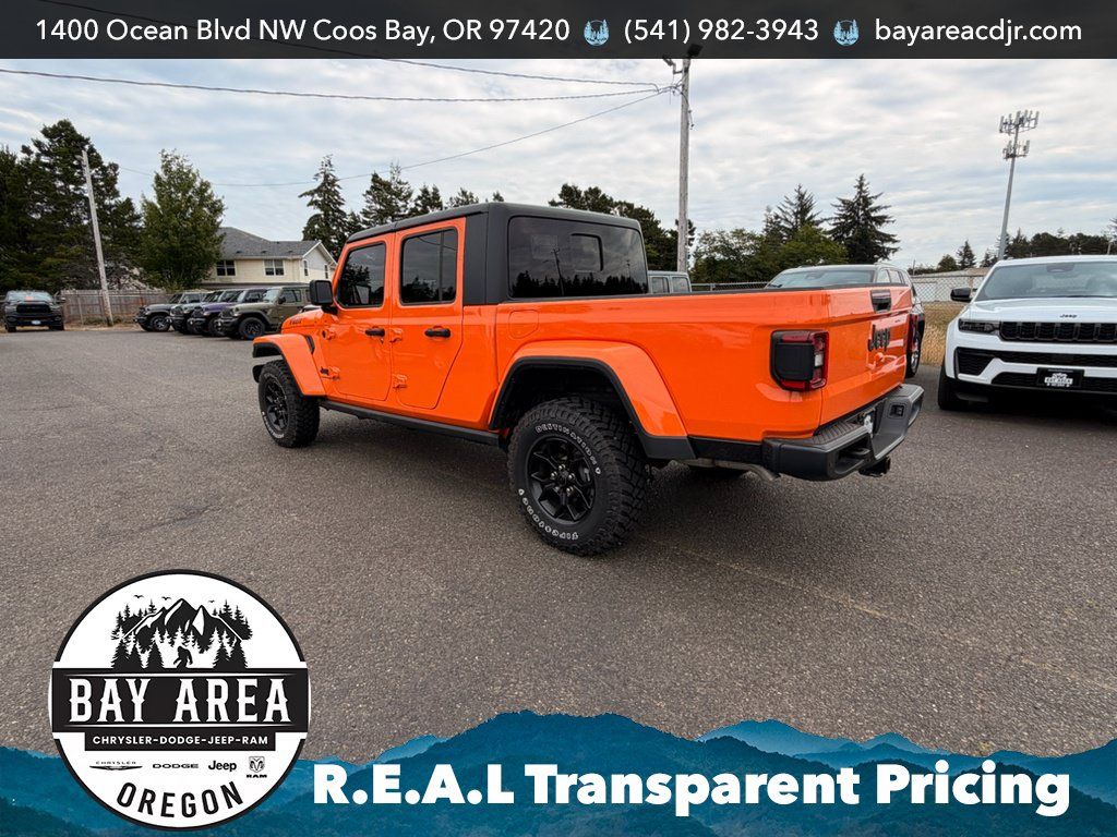 Used 2025 Jeep Gladiator Sport AWD/4WD image 8
