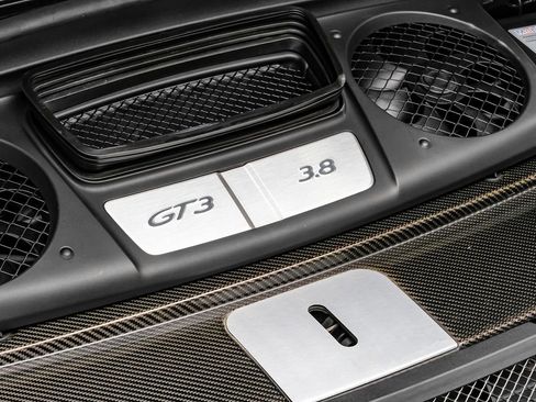 Used 2014 Porsche 911 GT3 w/ Sound Package Plus image 38