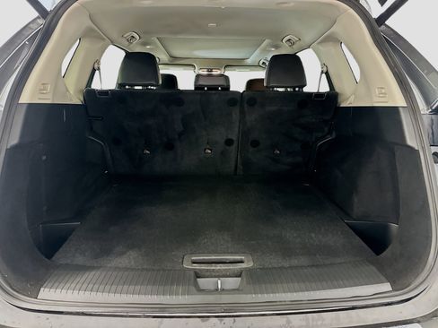 Used 2023 Nissan Rogue SV w/ SV Premium Package image 29