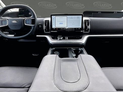 New 2026 Ford Expedition Max Platinum w/ Platinum Ultimate Package AWD/4WD image 9