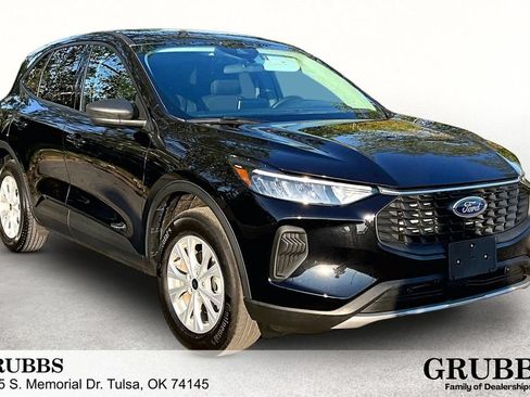 Used 2025 Ford Escape Active AWD/4WD image 1