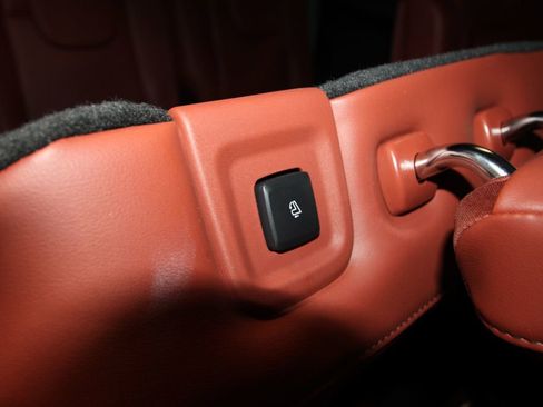 Used 2025 Lincoln Aviator Reserve w/ Jet Appearance Package image 26