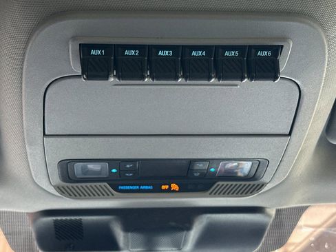 Used 2023 Ford F350 XLT w/ FX4 Off-Road Package image 23