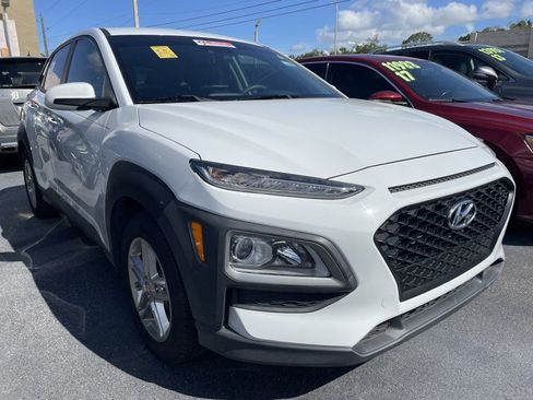 Used 2021 Hyundai Kona SE image 2