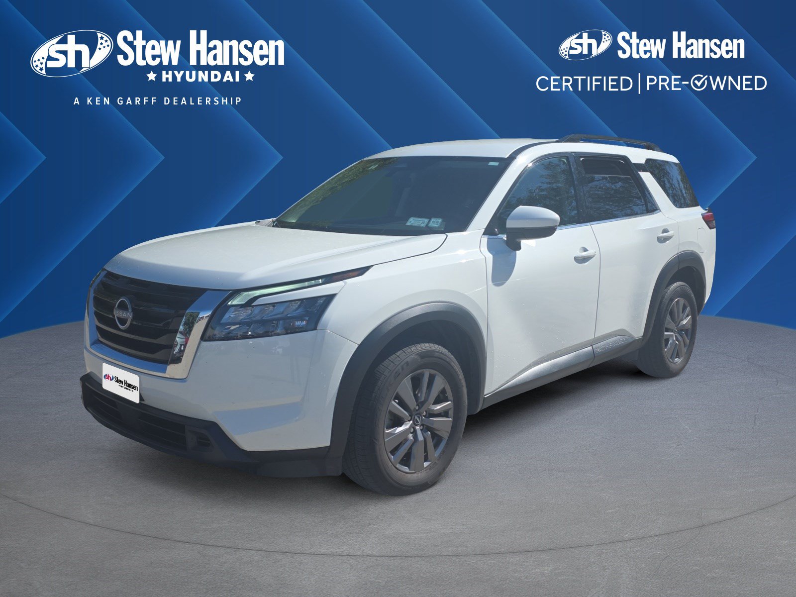 Used 2025 Nissan Pathfinder SV AWD/4WD image 1