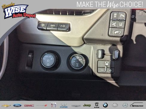 Used 2015 GMC Yukon XL Denali w/ Premium Package image 15