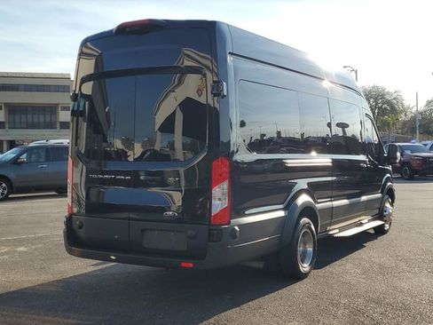 Used 2024 Ford Transit 350 XLT image 4