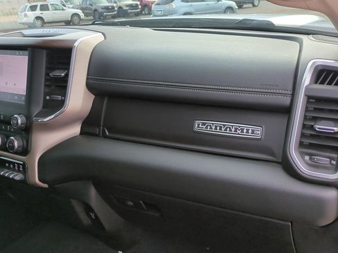 Used 2022 RAM 2500 Laramie w/ Cold Weather Group image 31