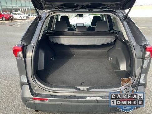 Used 2025 Toyota RAV4 XLE image 9