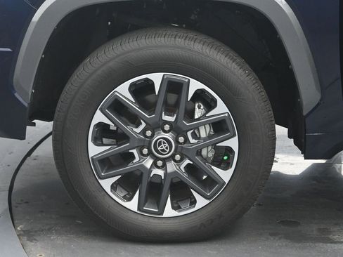 Used 2022 Toyota Tundra Limited image 33