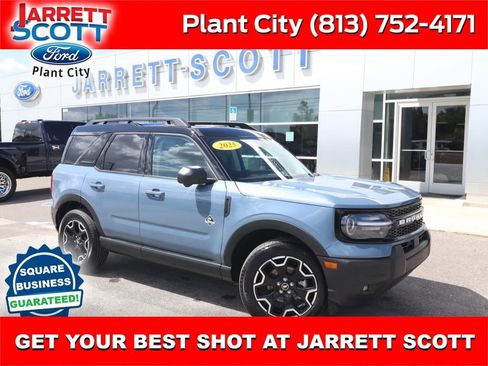 Used 2025 Ford Bronco Sport Outer Banks w/ Outer Banks Tech Package+ image 1