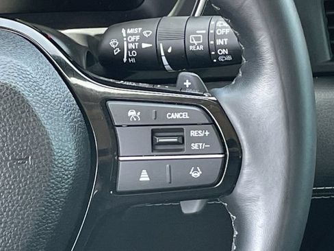 Used 2025 Honda Pilot EX-L image 13
