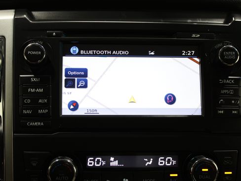 Used 2017 Nissan Titan SL w/ SL Towing Convenience Package RWD image 16