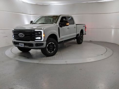 New 2026 Ford F250 Platinum w/ Tremor Off-Road Package image 5