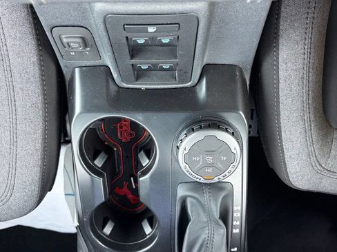 Used 2025 Ford Bronco 4-Door AWD/4WD image 41