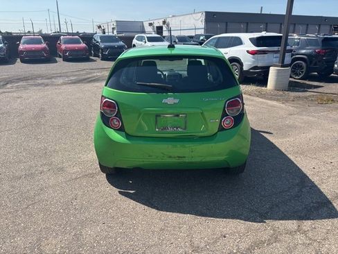 Used 2015 Chevrolet Sonic LT image 4