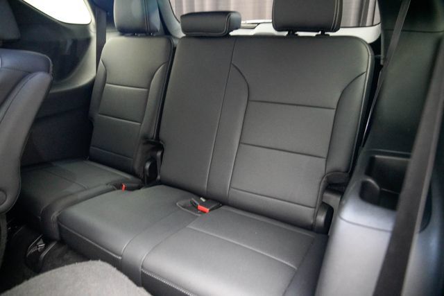 Used 2026 Chevrolet Traverse LT AWD/4WD image 17