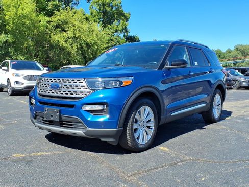 Used 2022 Ford Explorer Limited AWD/4WD image 3