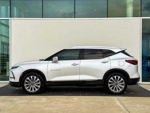 Used 2024 Chevrolet Blazer Premier w/ Enhanced Convenience Package image 8