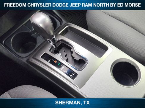 Used 2015 Toyota Tacoma PreRunner w/ SR5 Package RWD image 14