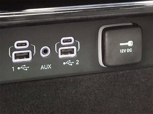 Used 2021 Jeep Grand Cherokee L Limited image 27