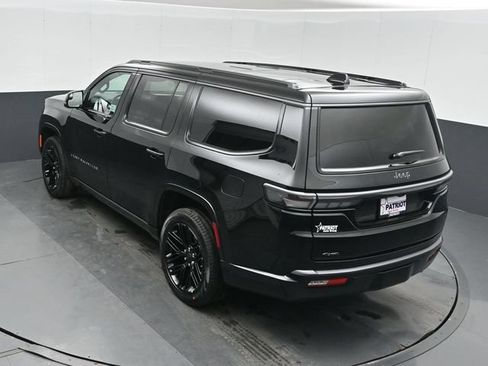 New 2026 Jeep Grand Wagoneer Limited AWD/4WD image 36