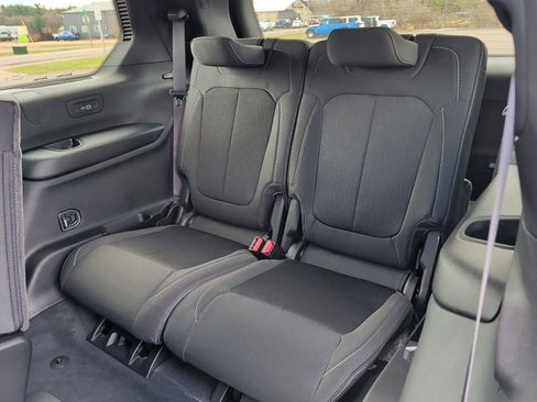 New 2026 Jeep Grand Cherokee L 4WD image 36