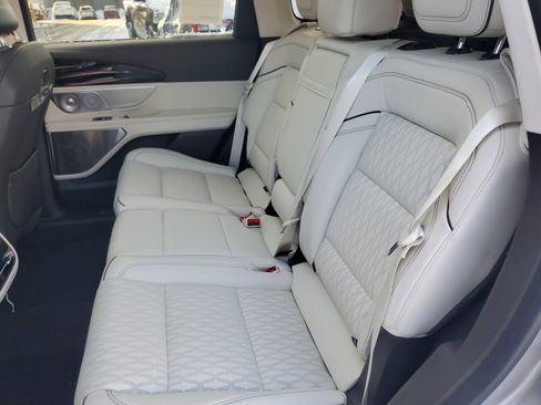 New 2026 Lincoln Nautilus Black Label w/ Jet Appearance Package image 31