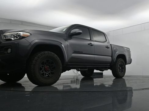 Used 2021 Toyota Tacoma TRD Sport AWD/4WD image 20