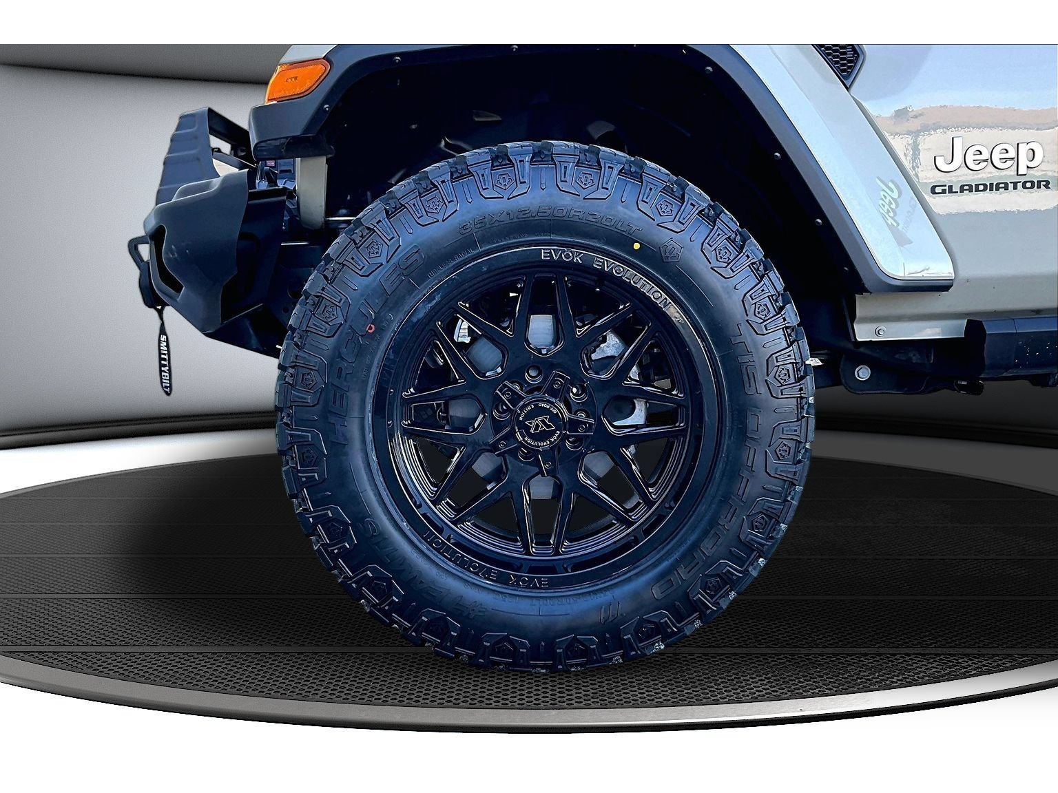 Used 2022 Jeep Gladiator Overland w/ Trailer Tow Package AWD/4WD image 52