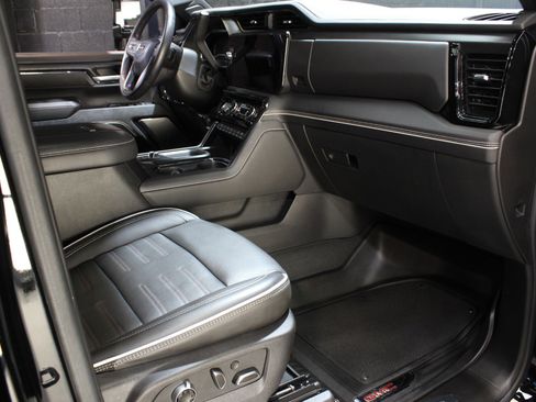 Used 2024 GMC Sierra 2500 AT4X image 58