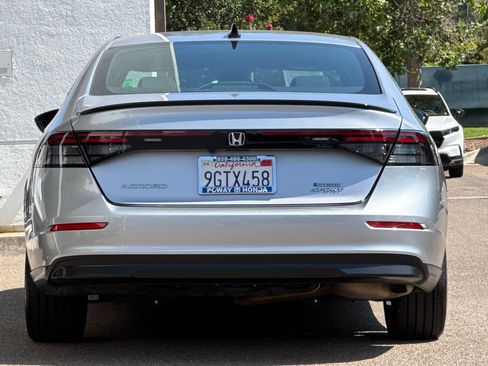 Used 2023 Honda Accord Sport image 9