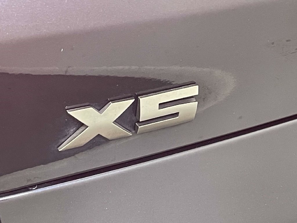 Used 2021 BMW X5 M50i AWD/4WD image 11