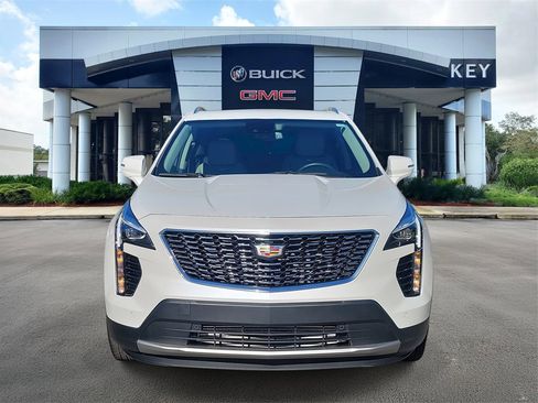 Used 2023 Cadillac XT4 Premium Luxury image 2