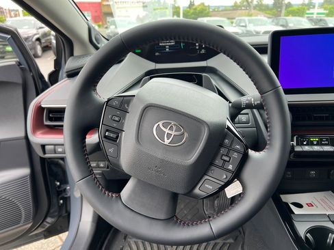 New 2026 Toyota Prius Plug-In Hybrid FWD image 21