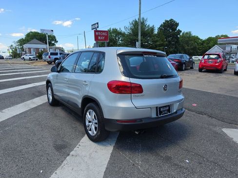 Used 2013 Volkswagen Tiguan S AWD/4WD image 7